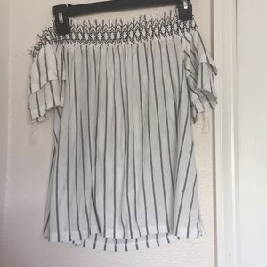 American Eagle ~ off the shoulder top